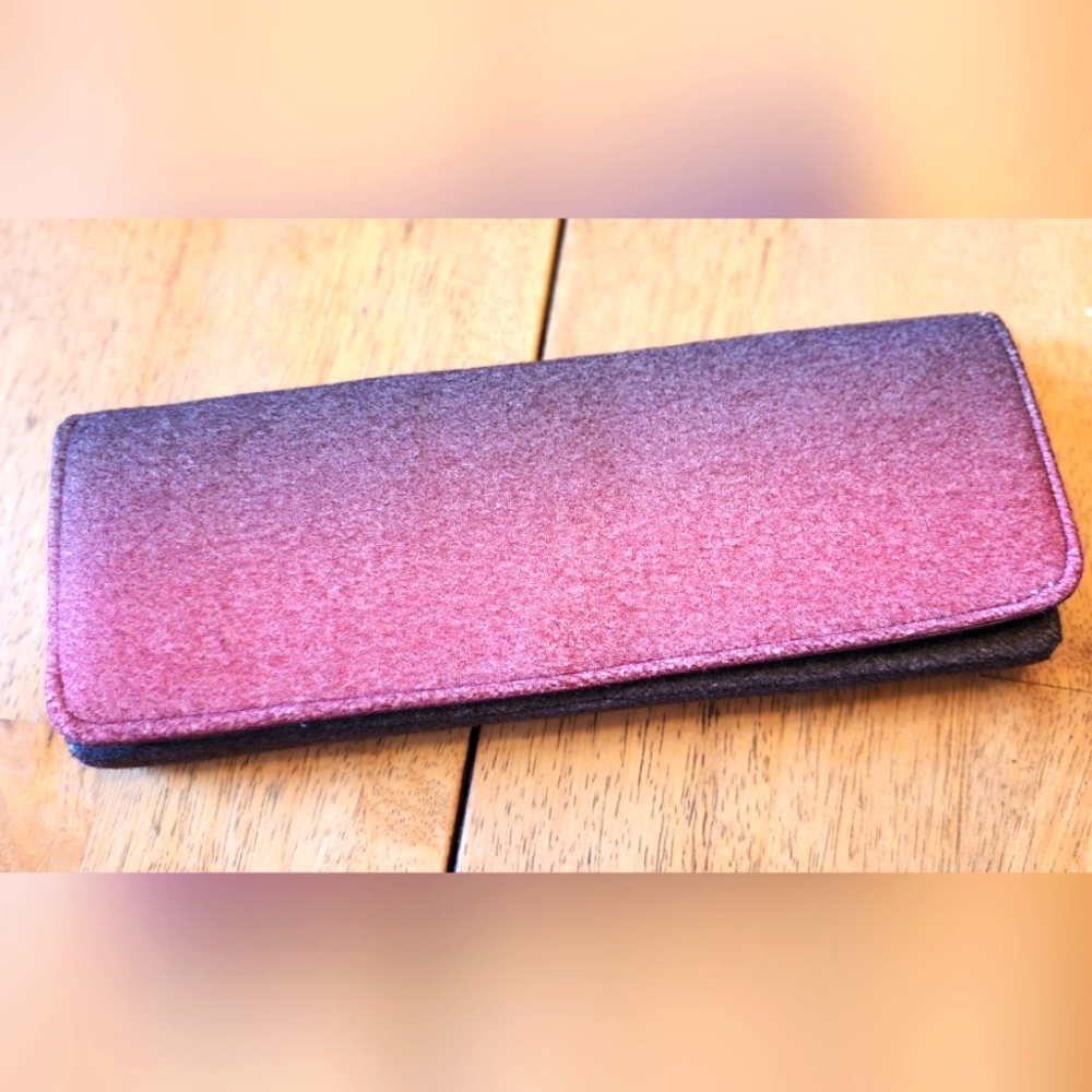 Minimalist Felt Clutch/Wallet